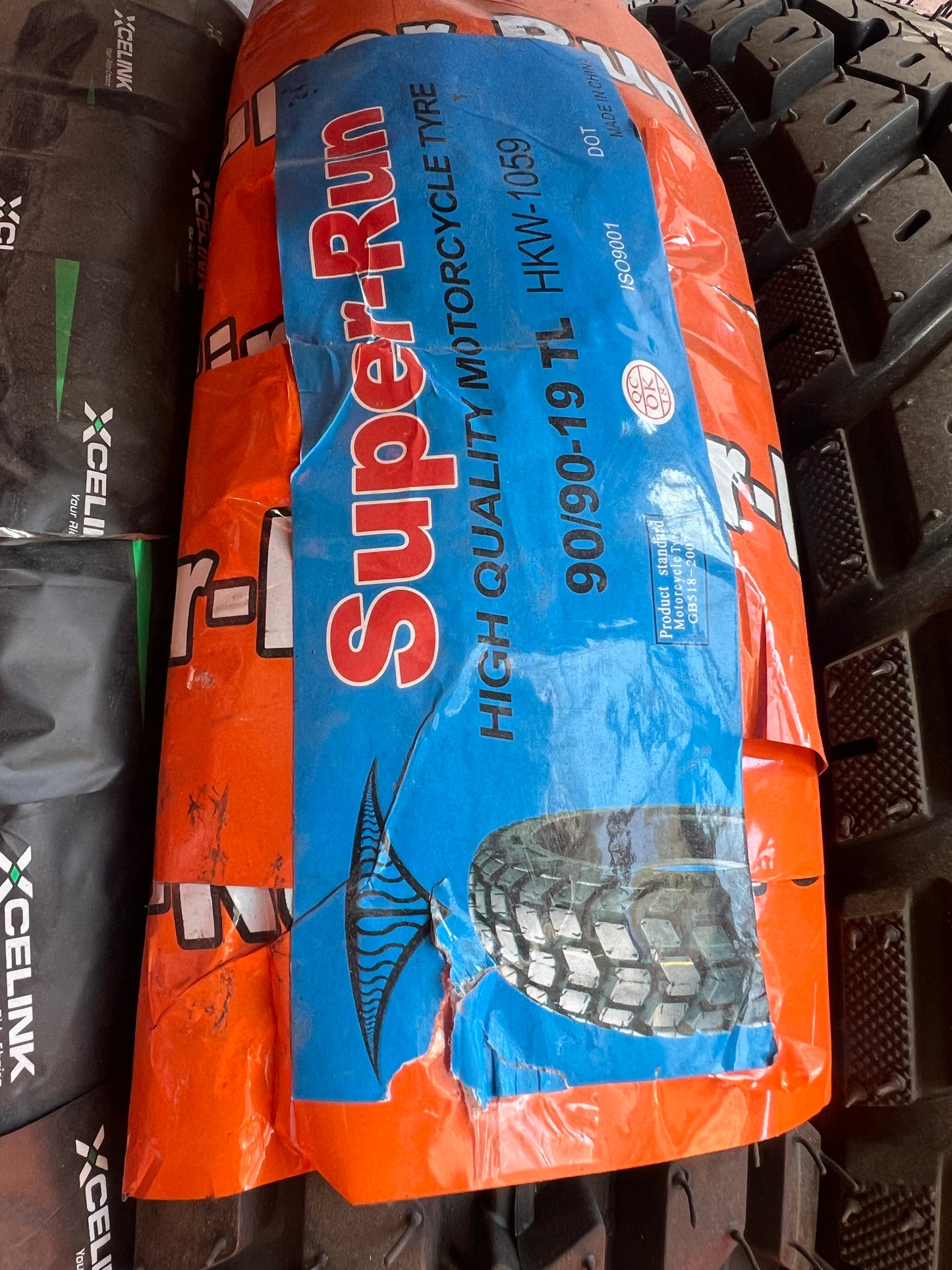 NEUMATICO SUPER RUN 90/90/19 TL