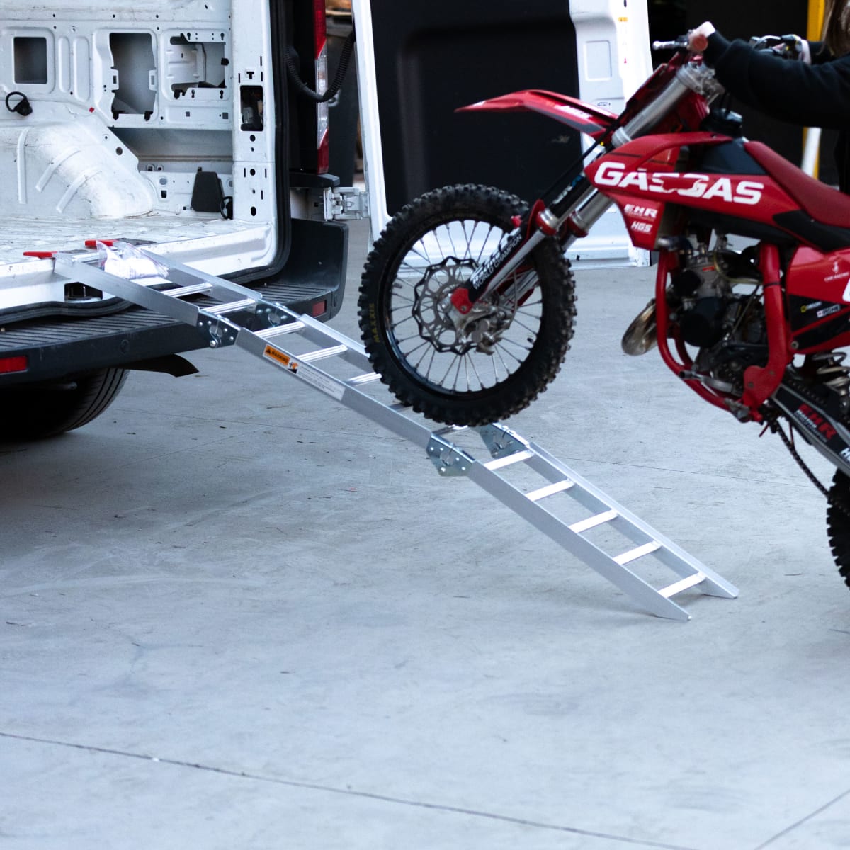 RAMPA PARA MOTO ALUMINIO 4RS PEGABLE 3 DIVISIONES